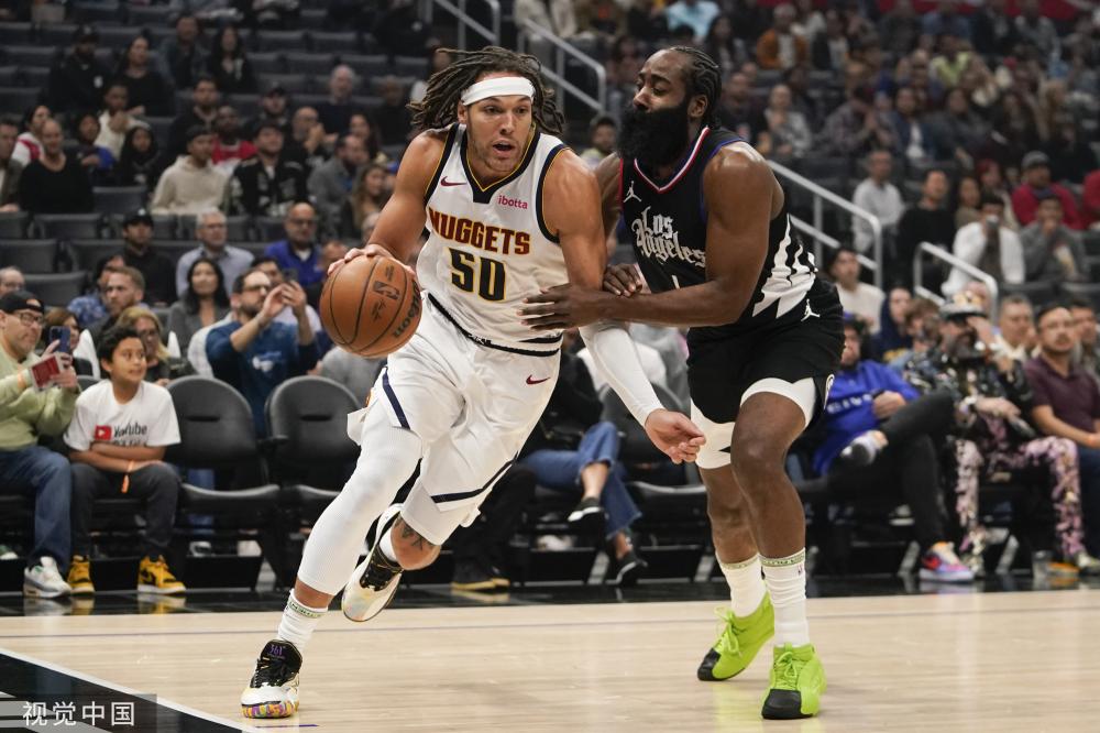 是座无虚席 是座无虚席