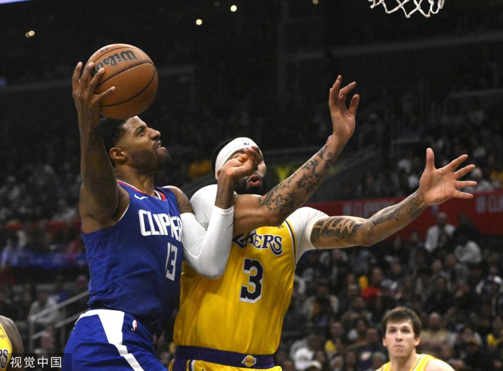 港的比赛中 港的比赛中