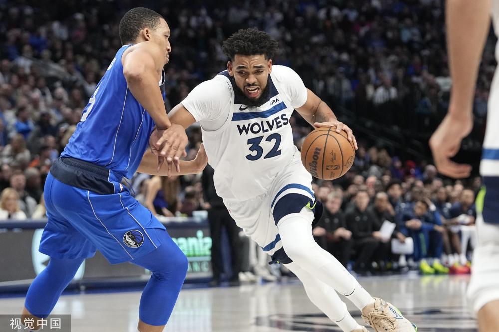 一位年轻选 一位年轻选